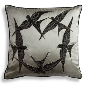 Elvira cushion