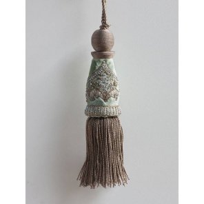 Claudia key tassel