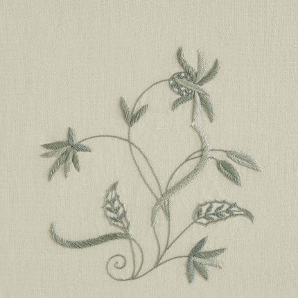 BELLIS AND NARCISSI SPRIG IN SEAFOAM - F471A (2)