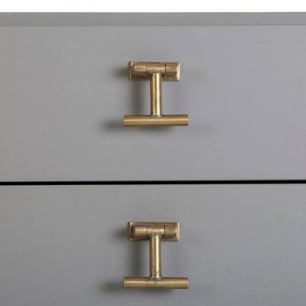 MID054A - CHEST WITH THREE DRAWERS & T-BAR HANDLES (3)