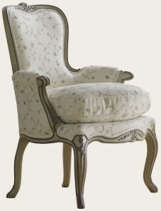 GUS027A - BERGÈRE CHAIR WITH ORNATE CARVING