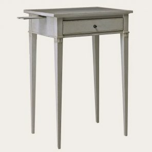 GUS085 - SIDE TABLE WITH SMALL CANDLE SHELF