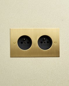 Zásuvky (sockets) Brushed Brass