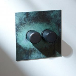 Otočné stmívače (rotary dimmers) Verdigris